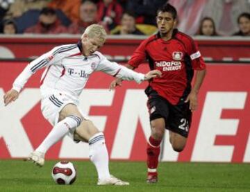 Arturo Vidal y Bastián Schweinsteiger. El chileno reemplazará al alemán en el Bayern.