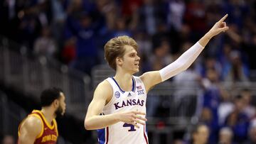KANSAS CITY, MISSOURI - MARCH 10: Gradey Dick #4 of the Kansas Jayhawks reacts after making a three-pointer during the Big 12 Tournament game against the Iowa State Cyclones at T-Mobile Center on March 10, 2023 in Kansas City, Missouri.   Jamie Squire/Getty Images/AFP (Photo by JAMIE SQUIRE / GETTY IMAGES NORTH AMERICA / Getty Images via AFP)
