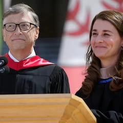 El excéntrico regalo de graduación de Bill Gates a su hija que desmonta el discurso de la que era su mujer: “Clase media”