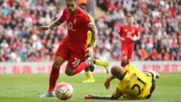 Danny Ings (i) durante un partido con el Liverpool.