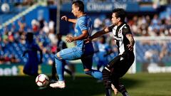 To&ntilde;o Garc&iacute;a disputa un bal&oacute;n con Maksimovic en el duelo de esta temporada ante el Getafe.