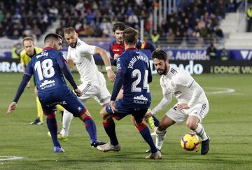 Huesca 0-1 Real Madrid - in pictures
