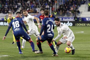 Huesca 0-1 Real Madrid - in pictures