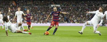 Gilberto Silva praises Iniesta's "beautiful play"