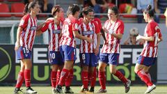 Las jugadoras del Atl&eacute;tico celebran el gol de Sonia en su vuelta al equipo. 
   