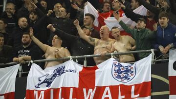 Aficionados ingleses presentes en el amistoso Alemania-Inglaterra en Dortmund.