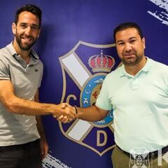 Carlos Ruiz, una década como blanquiazul