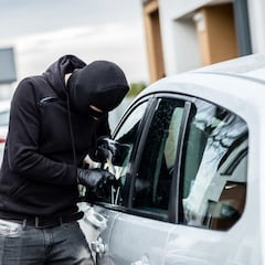 Europa aplaude el jaque de la policía española a los ladrones de coches de lujo en Málaga