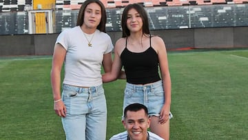 “Mis hijas juegan en Colo Colo y quiero disfrutar cerca de ellas... La mayor ya llegó a la selección chilena”