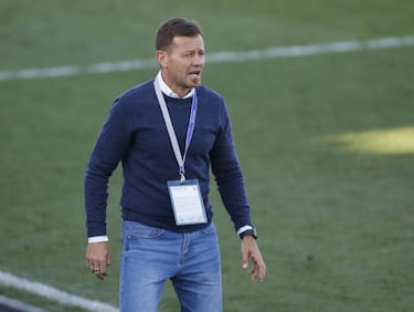 El Talavera destituye a Víctor Cea y firma a Manuel Mosquera