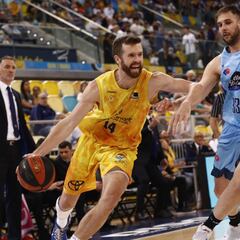 Quintela ejecuta al Gran Canaria