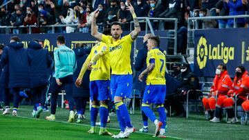 Aprobados y suspensos del Cádiz: regresó Álvaro Negredo