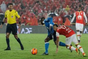 Después de dos años, el rojo ganó un clásico. Fue 2-1 con goles de Gómez y Arango.
