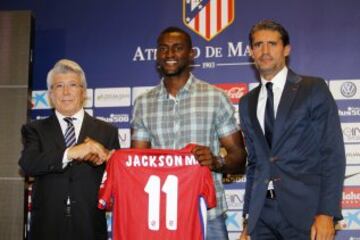 Jackson Martínez durante su presentación en el Vicente Calderón.