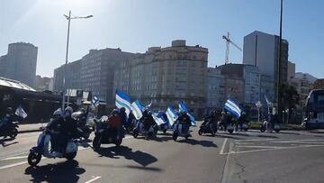 La afición del Depor no falla: motos y banderas para recibir al equipo