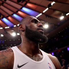 Más de 30.000 dólares para ver a LeBron hacer historia