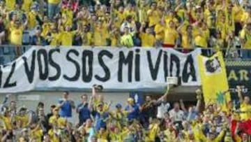 <B>AFICIÓN DE PRIMERA</B>. La hinchada cadista no dejó de animar nunca a los suyos a lo largo de toda la temporada. Ni siquiera tras conocerse el descenso dejó de apoyar a sus jugadores.