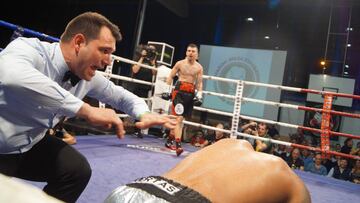 Jonfer gana por KO en el 3 asalto a Juan Huertas en su combate en Getxo.