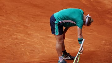 Tennis - Madrid Open - Park Manzanares, Madrid, Spain - May 2, 2023 Spain's Alejandro Davidovich Fokina reacts during his round of 16 match against Croatia's Borna Coric REUTERS/Isabel Infantes