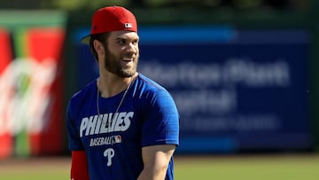 El patrullero de los Phillies anunció que a través dos organizaciones en Las Vegas y una más en Philadelphia harán un donativo de medio millón de dólares.