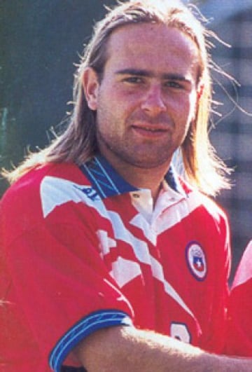 Sebastián Rozental: Una lesión en la rodilla atentó contra la carrera de Seba, que marcó su único gol oficial por Chile en la Copa América de 1995. Fue en la fase de grupos frente a Estados Unidos. 