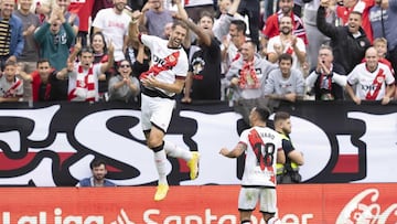 Lejeune celebra uno de sus goles al Cádiz.