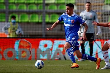 La U pagó una fortuna por él, fue cortado y ahora reapareció con Pellegrino