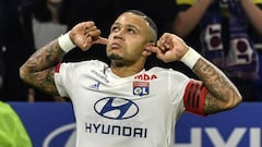Manchester United have first refusal on Memphis Depay