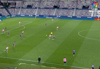 El insólito error de Messi que provocó un golazo del Levante