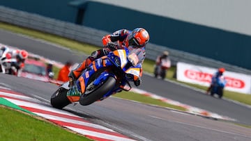 Chrissy Rouse entra en coma tras una caída en Donington Park