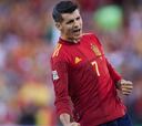 Morata se hace un hueco en la historia de la Selección