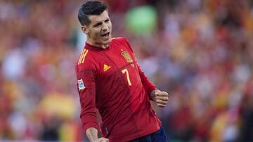 Morata celebra su gol en Sevilla con Espa&ntilde;a.