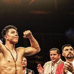 Munguía barre a Szeremeta