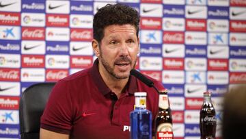 Simeone en rueda de prensa. 