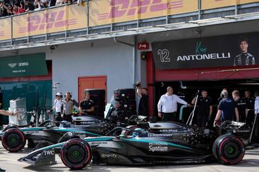 El box de Mercedes con sus pilotos Kimi Antonelli y George Russell.