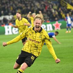Julian Brandt coge la batuta de un Dortmund sobresaliente