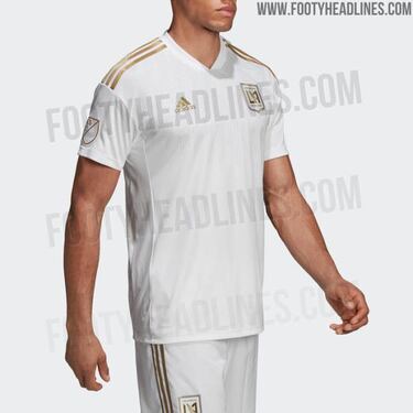 Se filtran posibles uniformes de Los Angeles FC de Carlos Vela