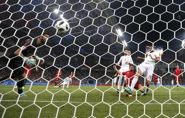2-2. Diego Costa marcó el gol del empate.