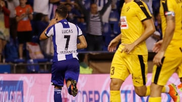 Lucas celebra su último tanto con el Deportivo antes de irse al Arsenal.