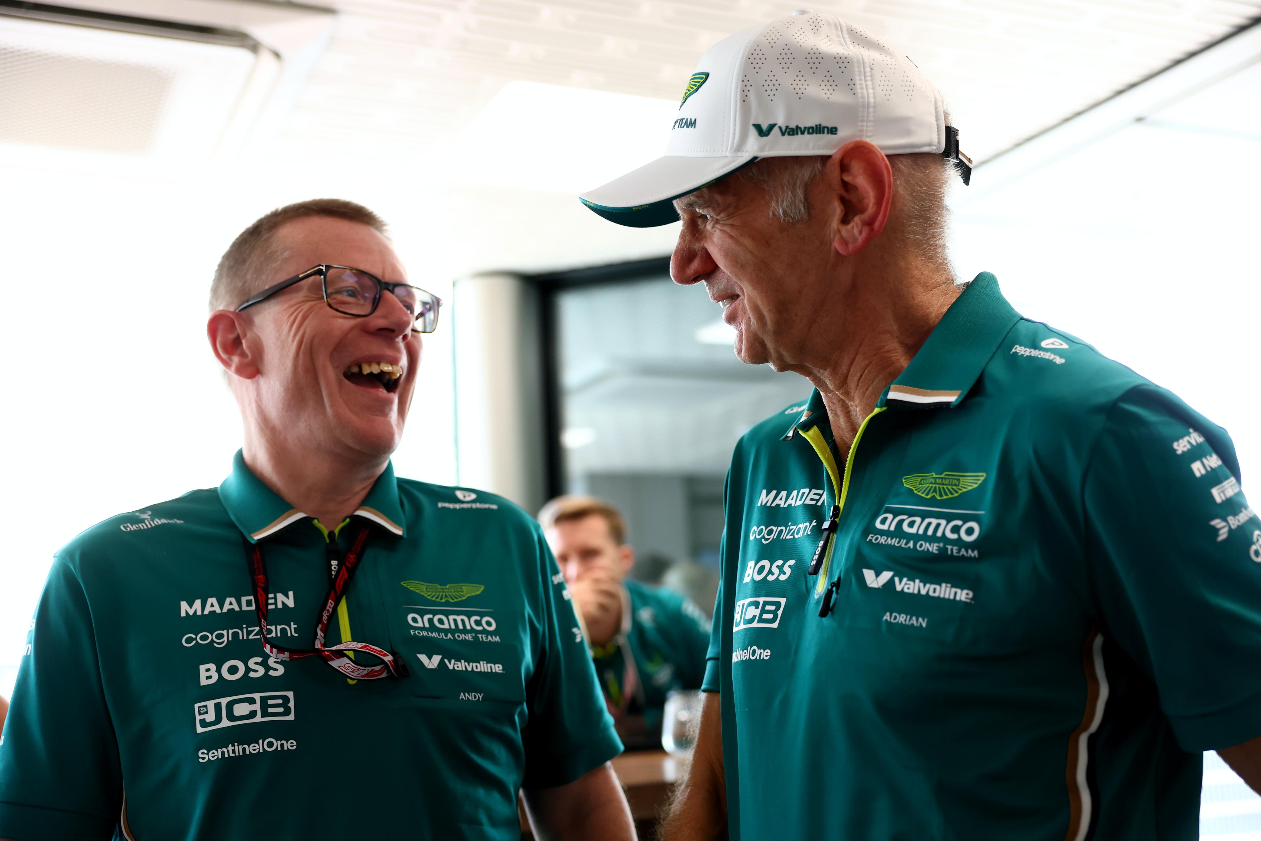 Andy Cowell y Adrian Newey, jefes de Aston Martin, en Mónaco.
