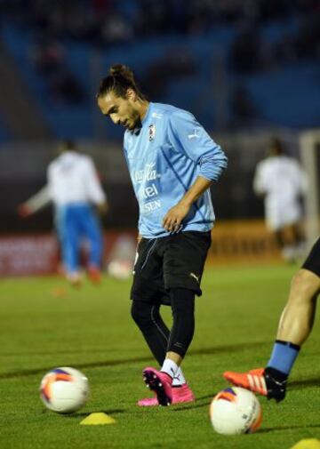 Uruguay golea a Colombia 3-0 en el Centenario