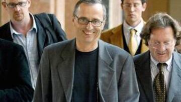 <strong>SIGUE EL ESCÁNDALO ARMSTRONG.</strong>