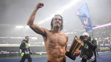 Cavani celebra sus 200 goles con el PSG: