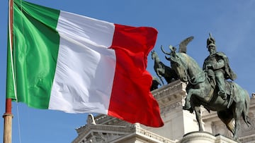 Bandera de Italia, país que ofrecerá casi medio millón de visas de trabajo entre 2026 y 2028.