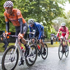 Los entrenamientos 'de 10 horas' de Van der Poel en España