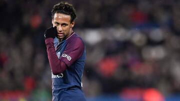 Neymar, contra el Dijon, cuando fue pitado por su afici&oacute;n.