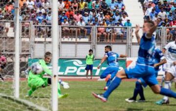 Pablo González celebra su gol