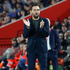 Dardo de Bordalás a Ángel Torres: “Tanto mi ‘staff’ como yo hablamos inglés”.