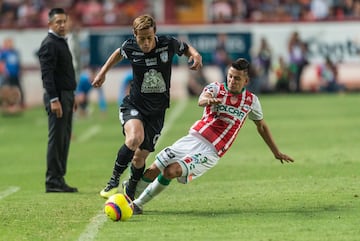 Necaxa y Pachuca tenían en sus manos una buena oportunidad de dar el salto a los puestos por liguilla del torneo. Sin embargo, el resultado del encuentro en el Estadio Victoria fue un empate 1-1 en un partido muy disputado. Con esto, los dos equipos quedaron con 15 puntos y se ubican en el lugar 10 y 11 respectivamente de la clasificación. 