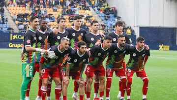 Once del Granada en Cádiz.